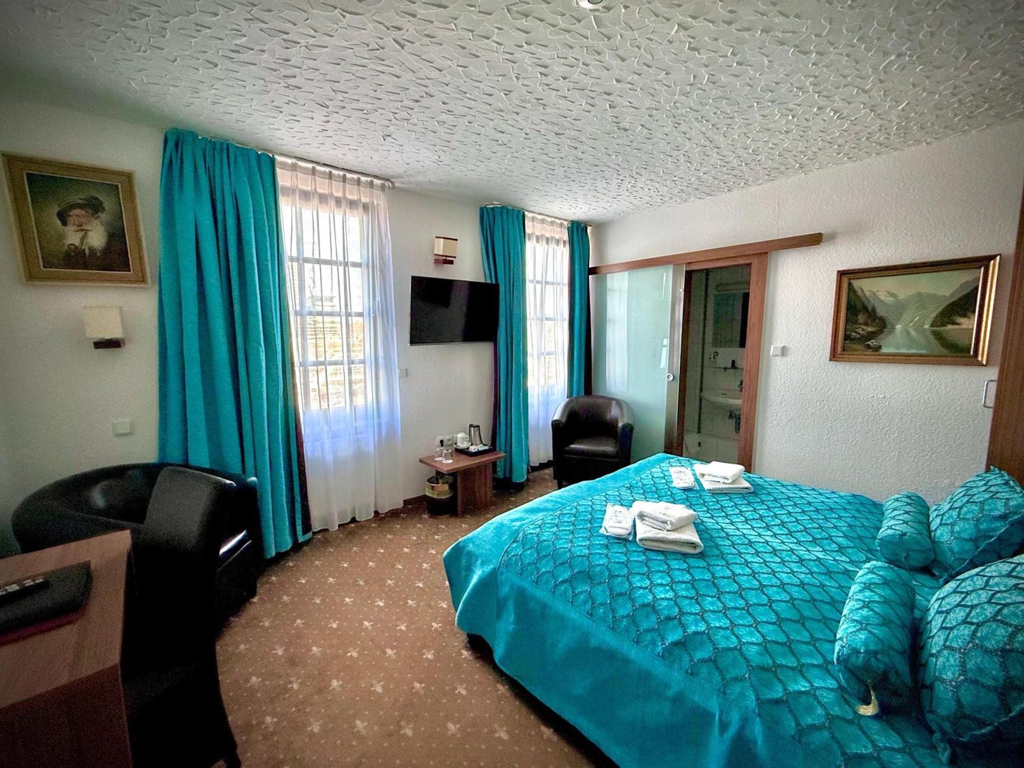 Hotel Und Restaurant Loewenbraeu Koeln Extérieur photo