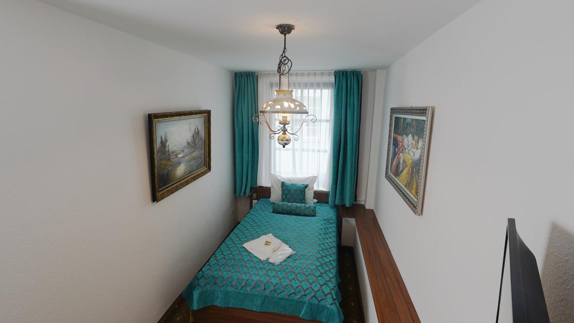 Hotel Und Restaurant Loewenbraeu Koeln Extérieur photo
